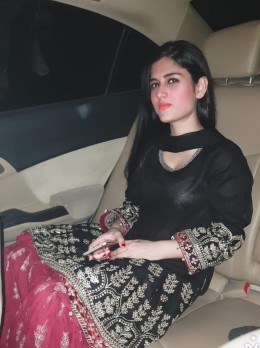 Slim Cat - Escort HEENA | Girl in Dubai