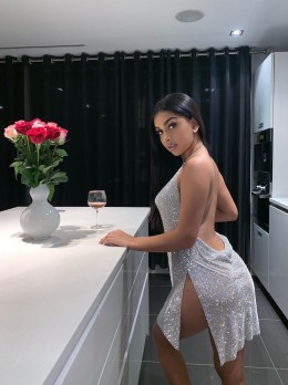 Escort in Dubai - Eeshta Call Or whatsapp NOW
