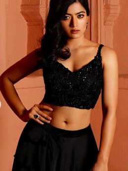 Elisa - Escort Aditi Chopra | Girl in Dubai