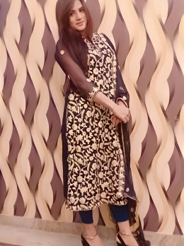 Escort in Dubai - Indian model noor